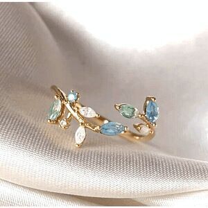 Wicked Silk Adjustable Floral Flower Crystal Rings-Blue & Green Leaves